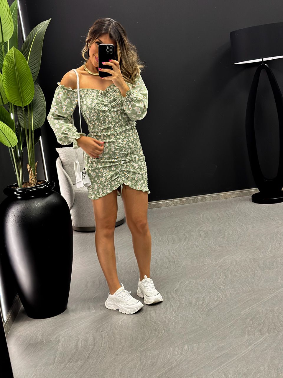 VESTIDO LIVIA LASTEX PISTACHE