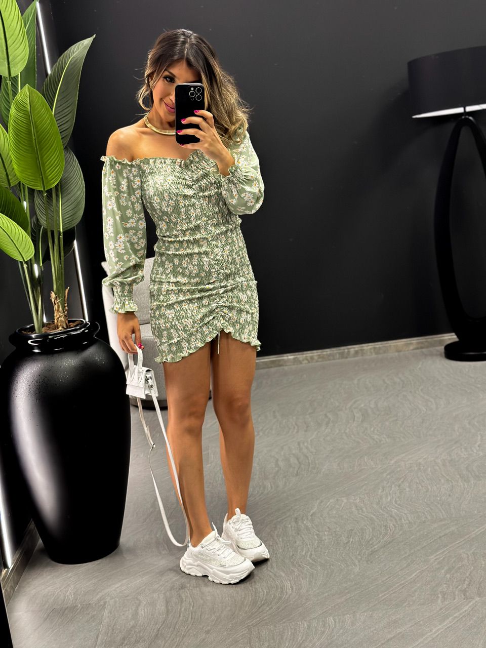 VESTIDO LIVIA LASTEX PISTACHE
