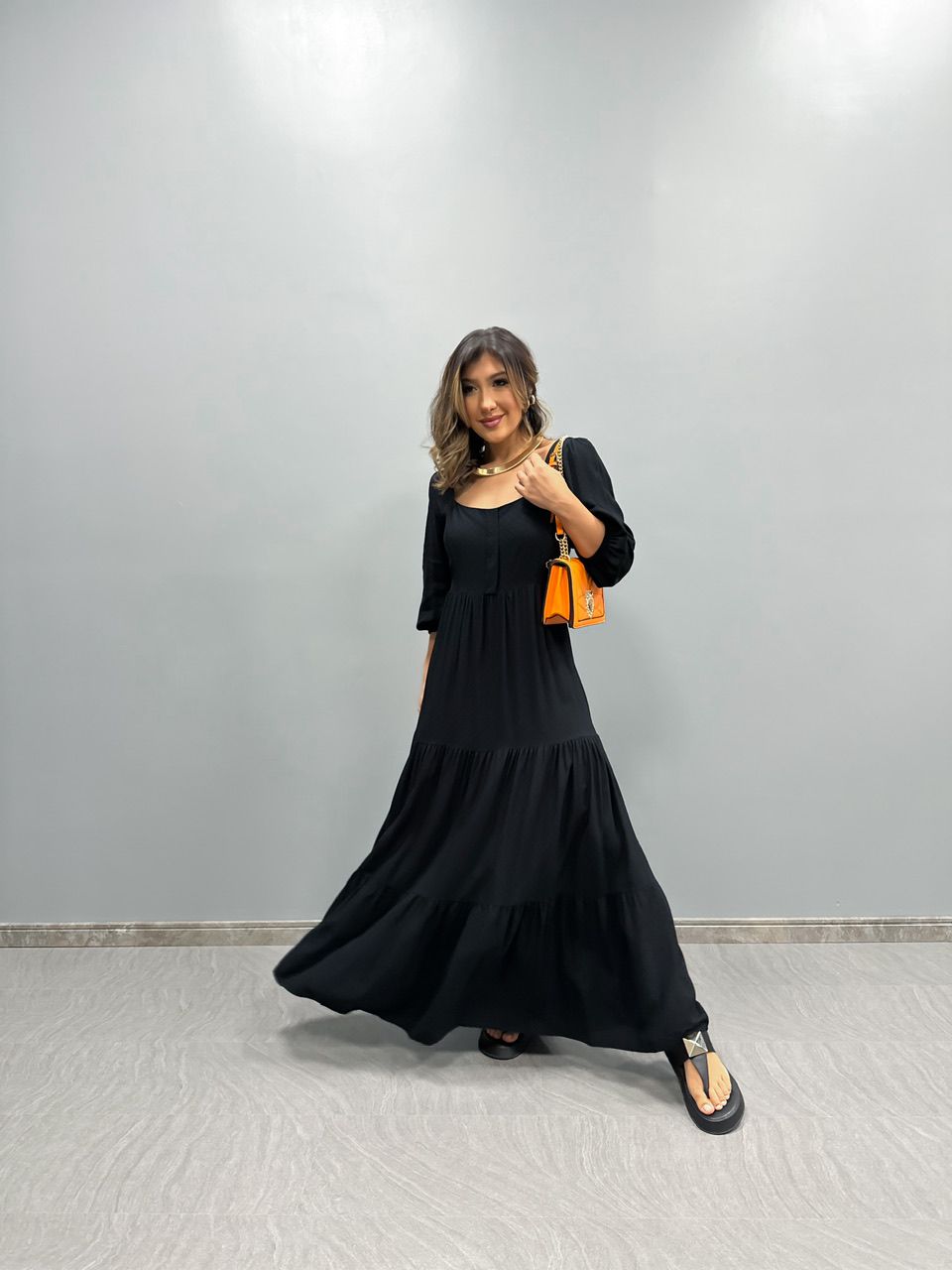 VESTIDO RAQUEL LISO PRETO