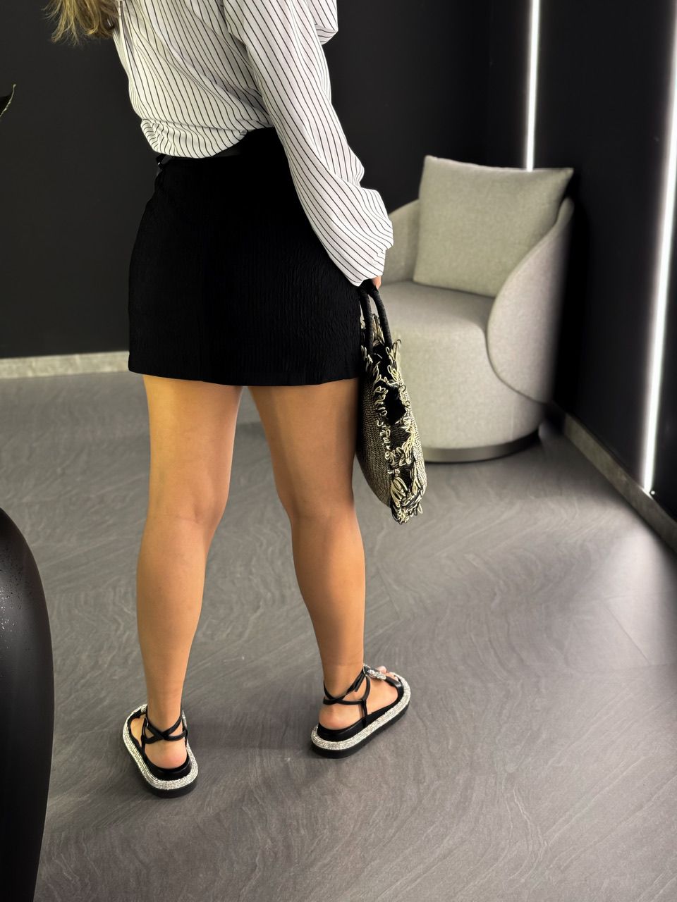 SAIA MANUELA CURTA PRETA