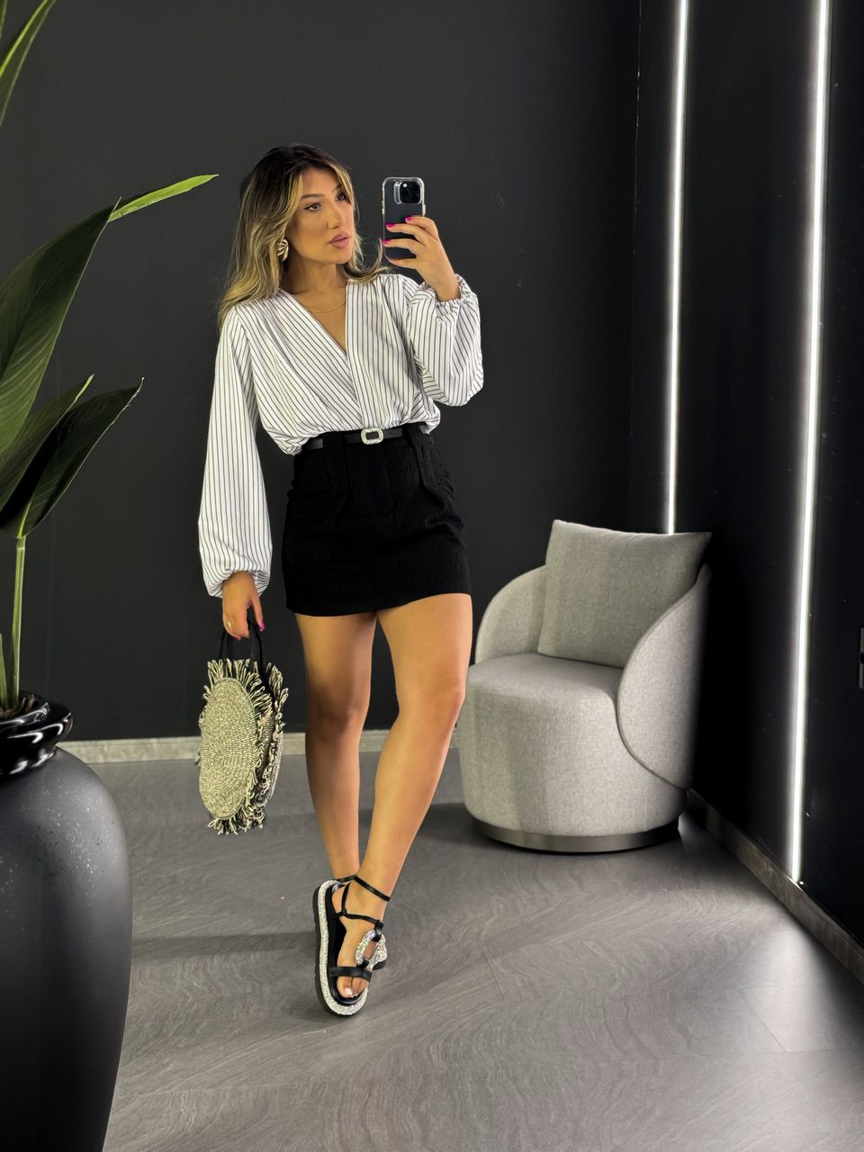 SAIA MANUELA CURTA PRETA