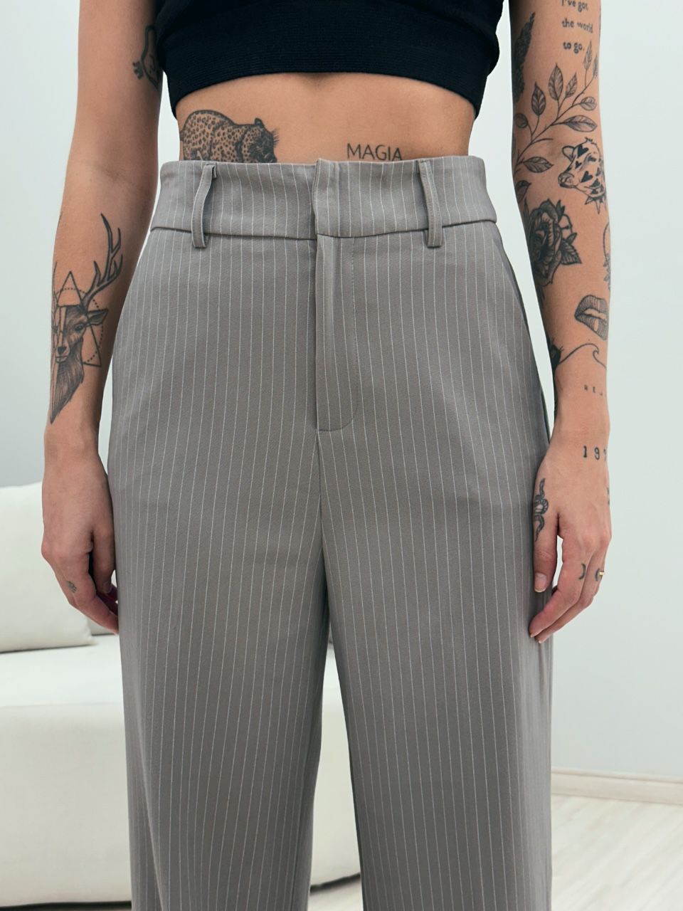 CALÇA RISCA DE GIZ PANTALONA CAQUI
