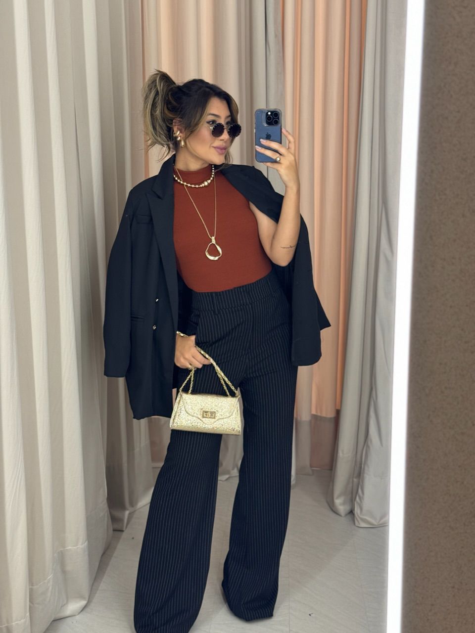 CALÇA RISCA DE GIZ PANTALONA PRETA