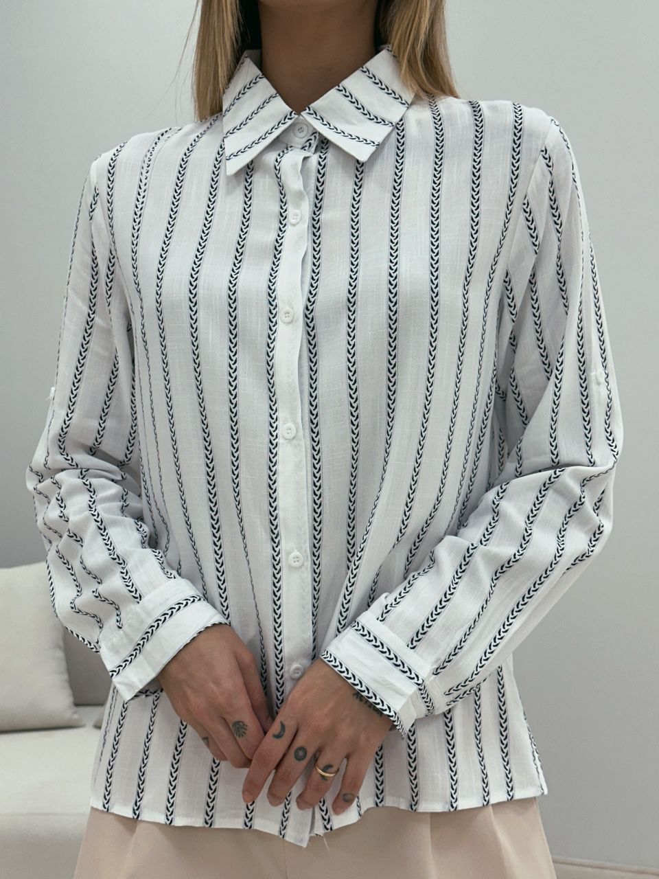 CAMISA IARA LISTRADA PRETO