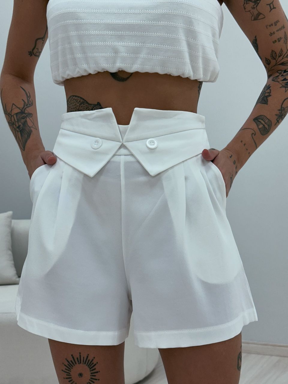 SHORT DANIELA ALFAIATARIA OFF