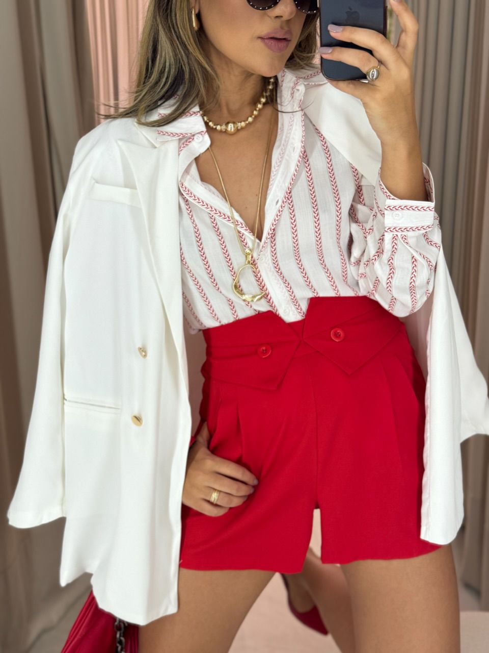 SHORT DANIELA ALFAIATARIA VERMELHO