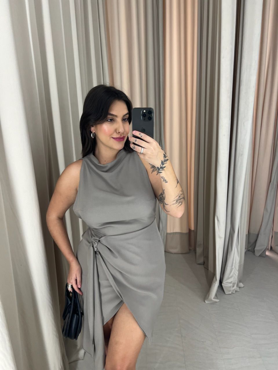 VESTIDO LETÍCIA FRENTE ÚNICA CINZA