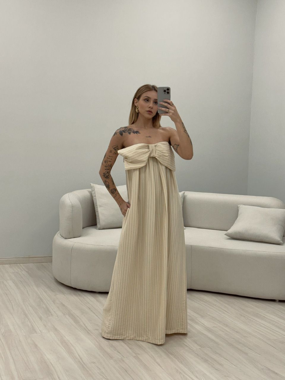 VESTIDO LAÇO RISCA DE GIZ MARFIM