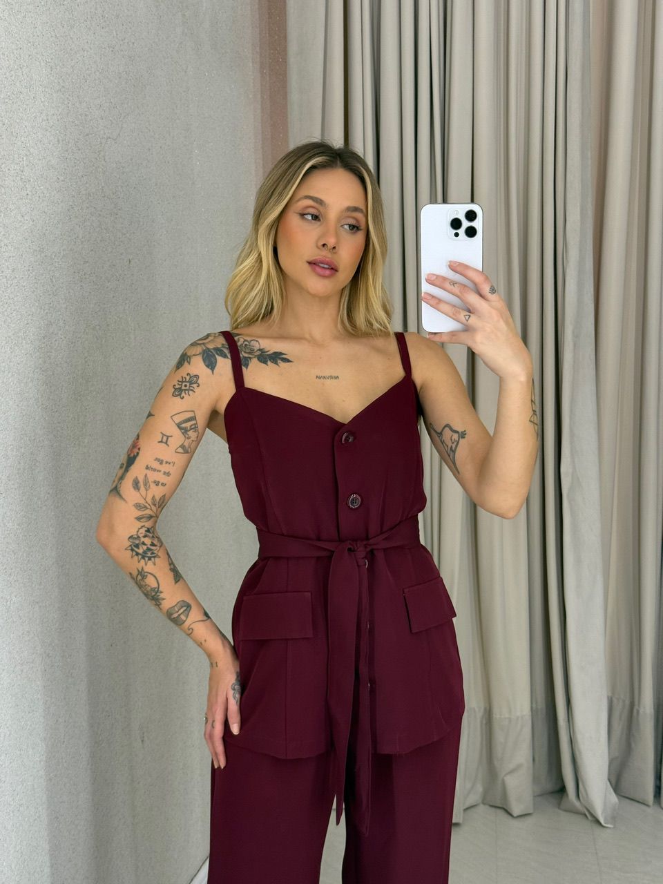 CONJUNTO ALESSIA BLUSA CALÇA VINHO