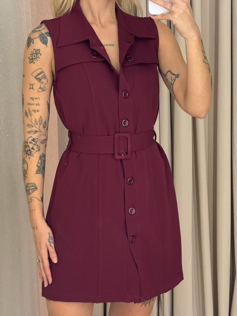 VESTIDO SARAH BOTÕES VINHO