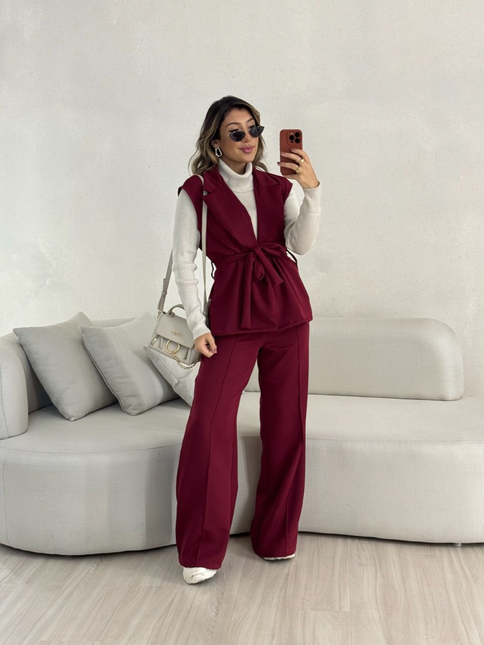 CONJUNTO ÍSIS COLETE CHERRY RED