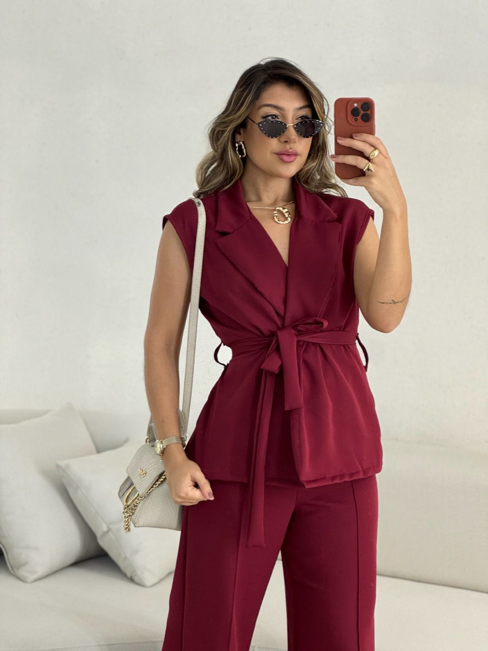 CONJUNTO ÍSIS COLETE CHERRY RED