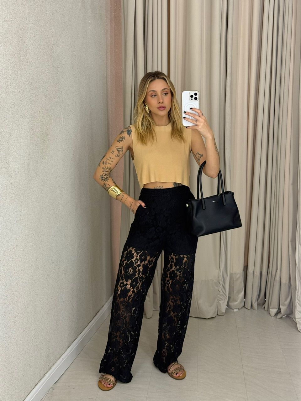 CALÇA RUTY RENDA PRETA