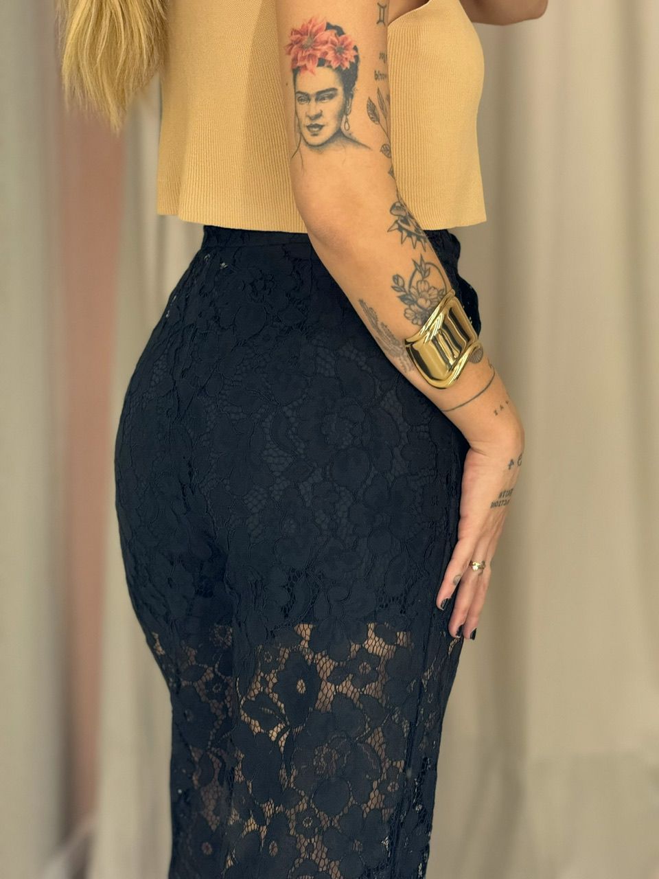 CALÇA RUTY RENDA PRETA