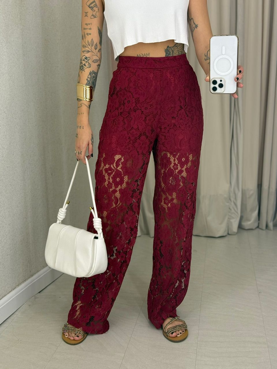 CALÇA RUTY RENDA VINHO