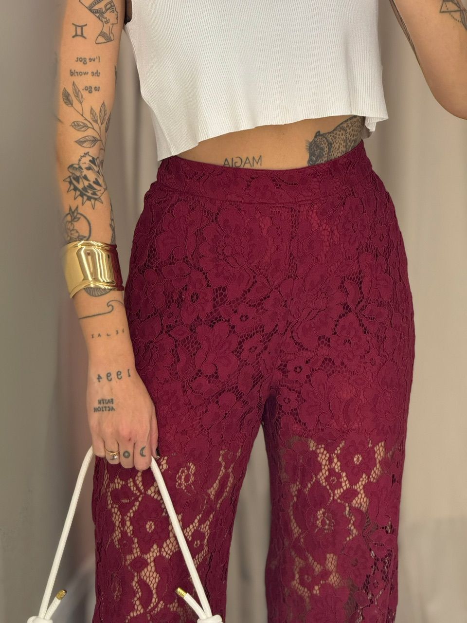 CALÇA RUTY RENDA VINHO