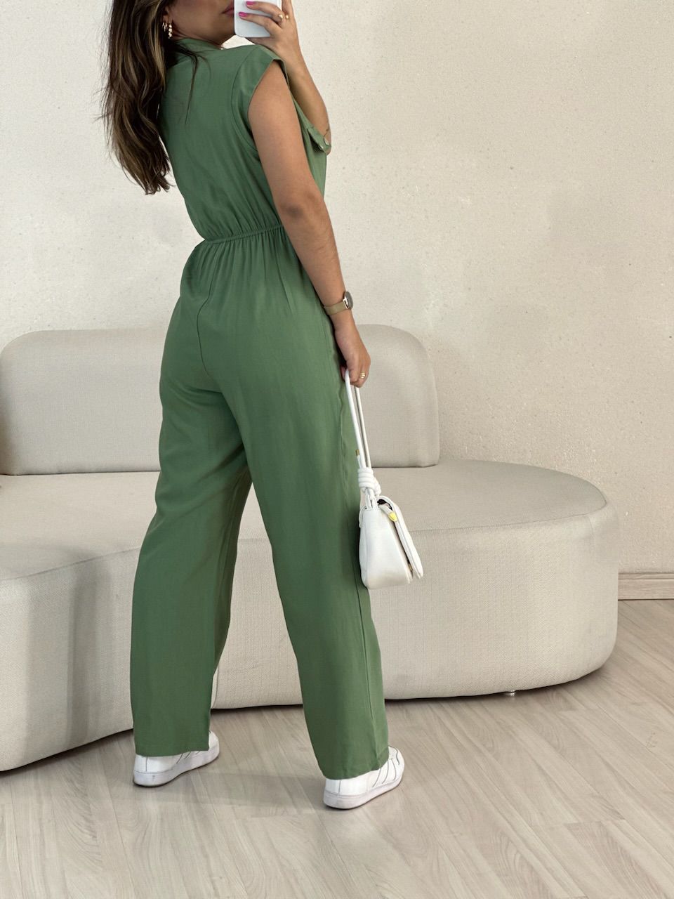 MACACÃO OLÍVIA BOTÕES VERDE