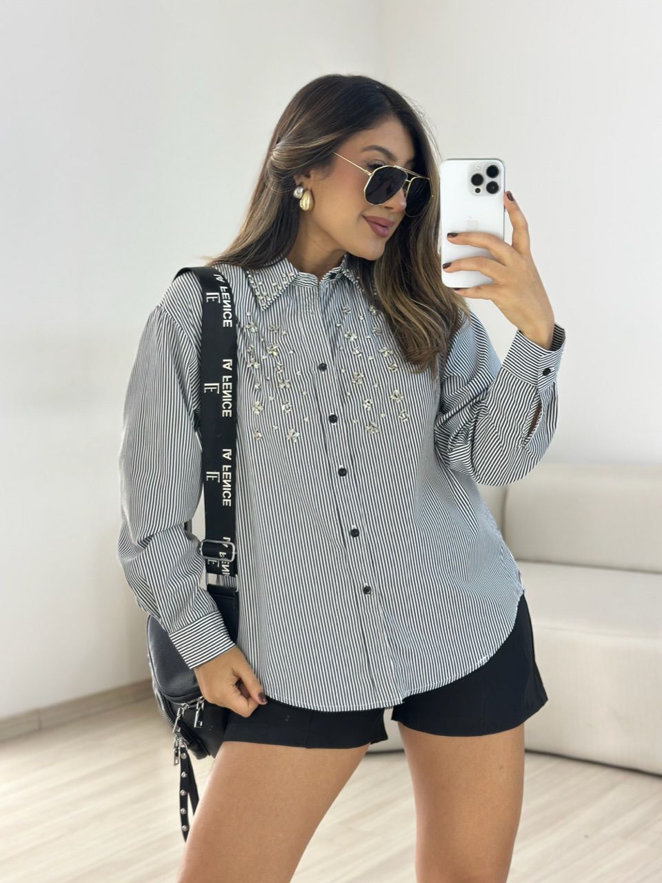 CAMISA JOICE BORDADA PRETA