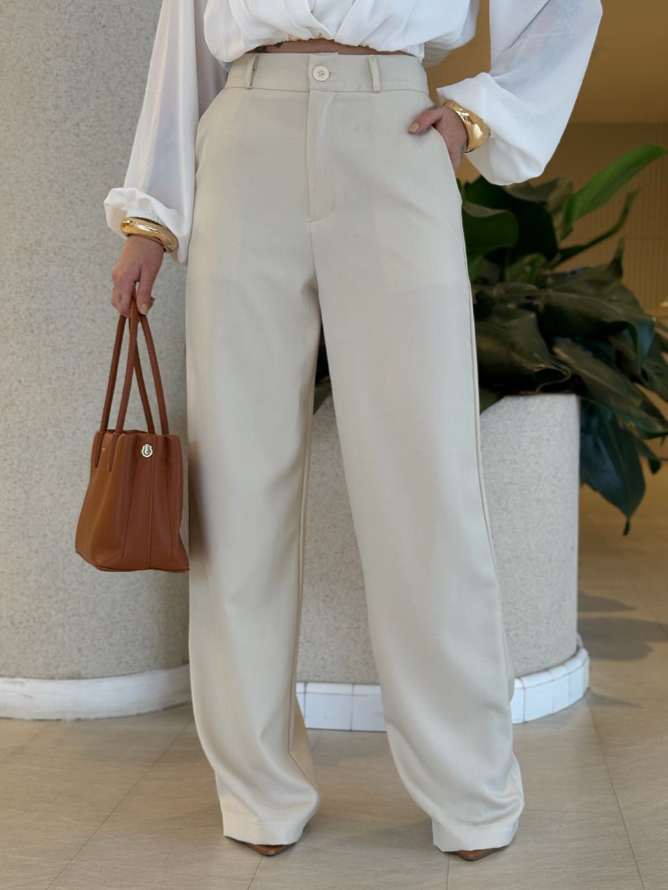CALÇA ANA JULIA PANTALONA Areia - 0068380110 - CAROLLA FERRARO