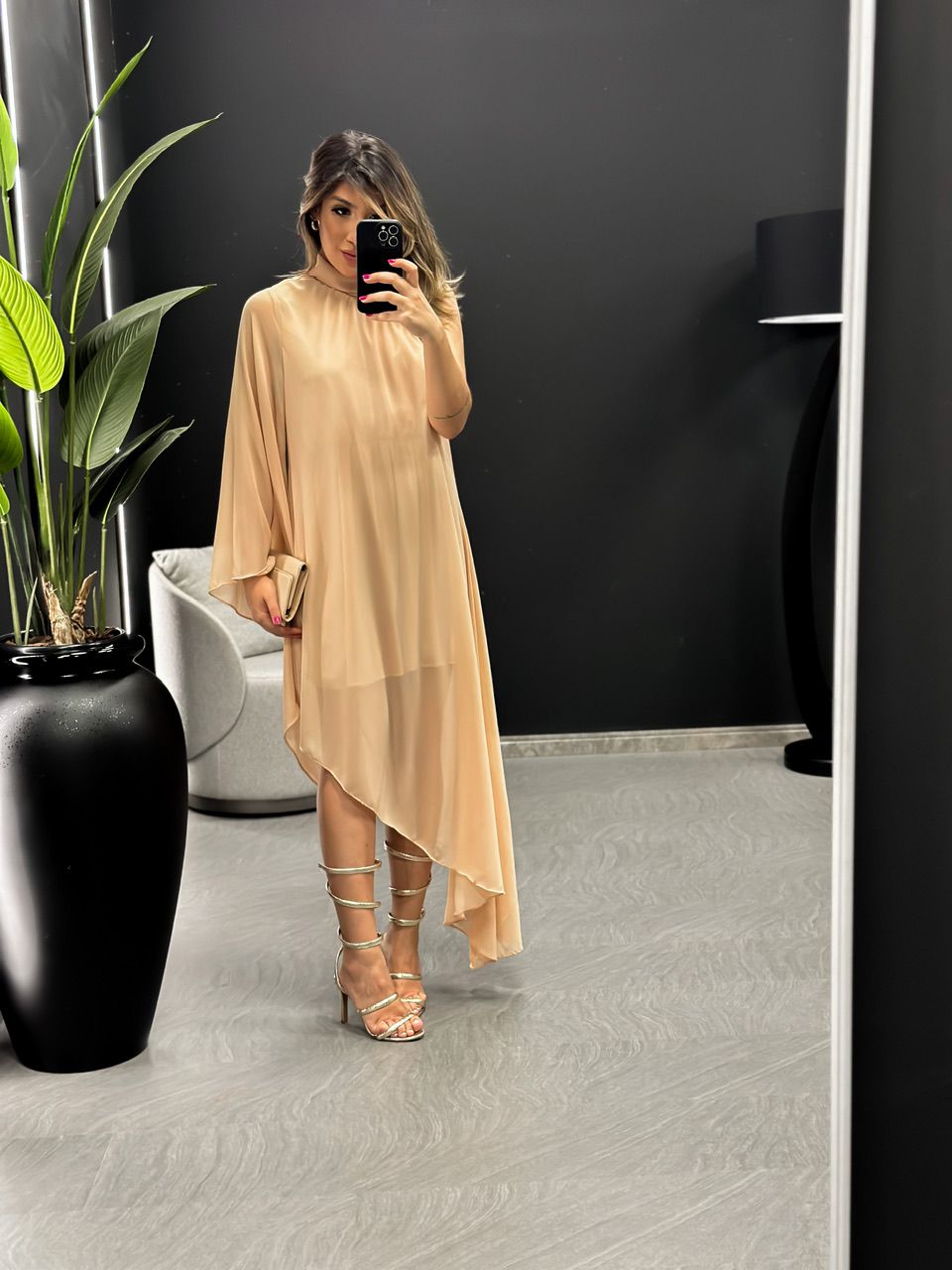 VESTIDO MABEL NULA MANGA Nude