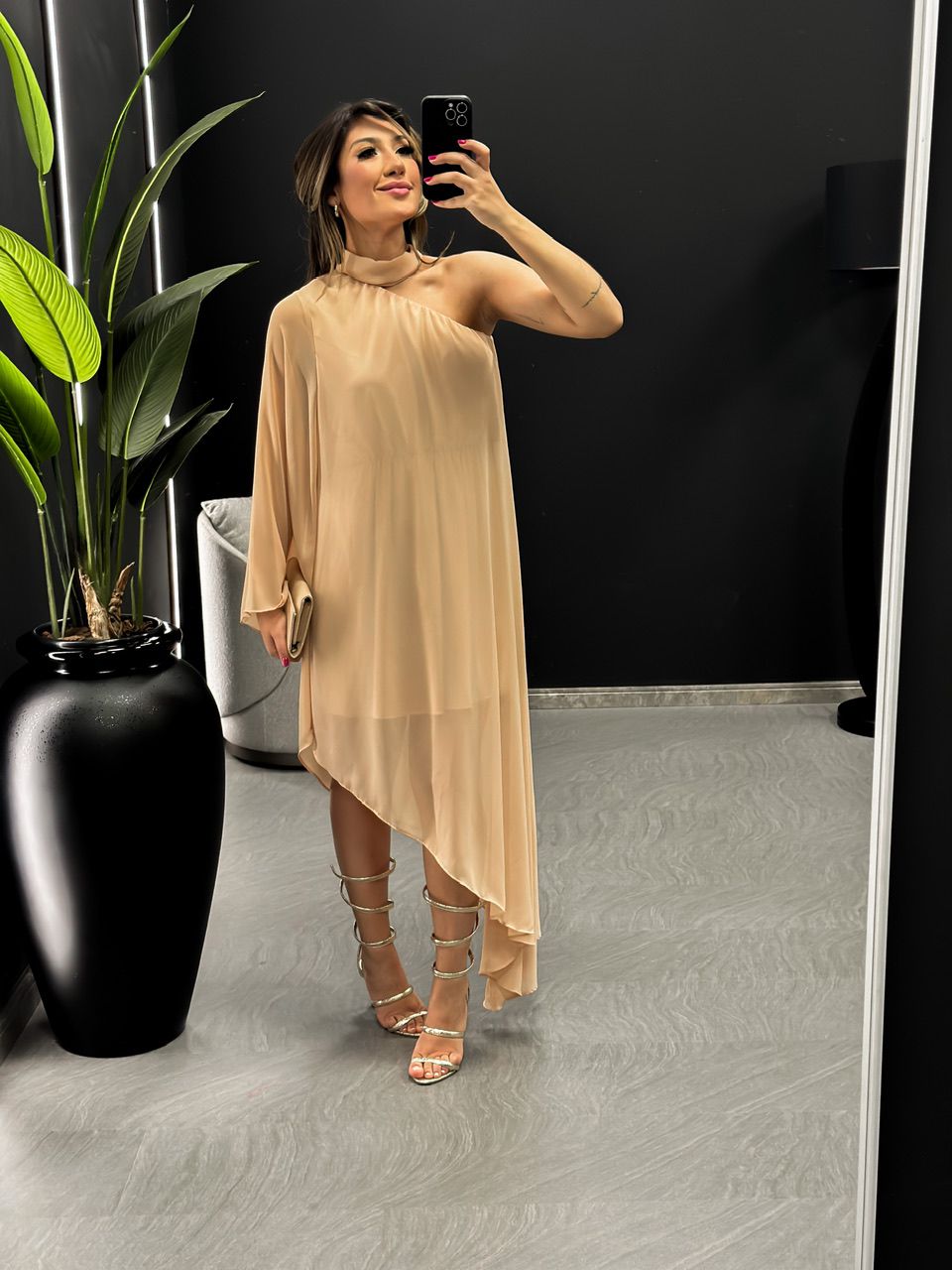 VESTIDO MABEL NULA MANGA Nude