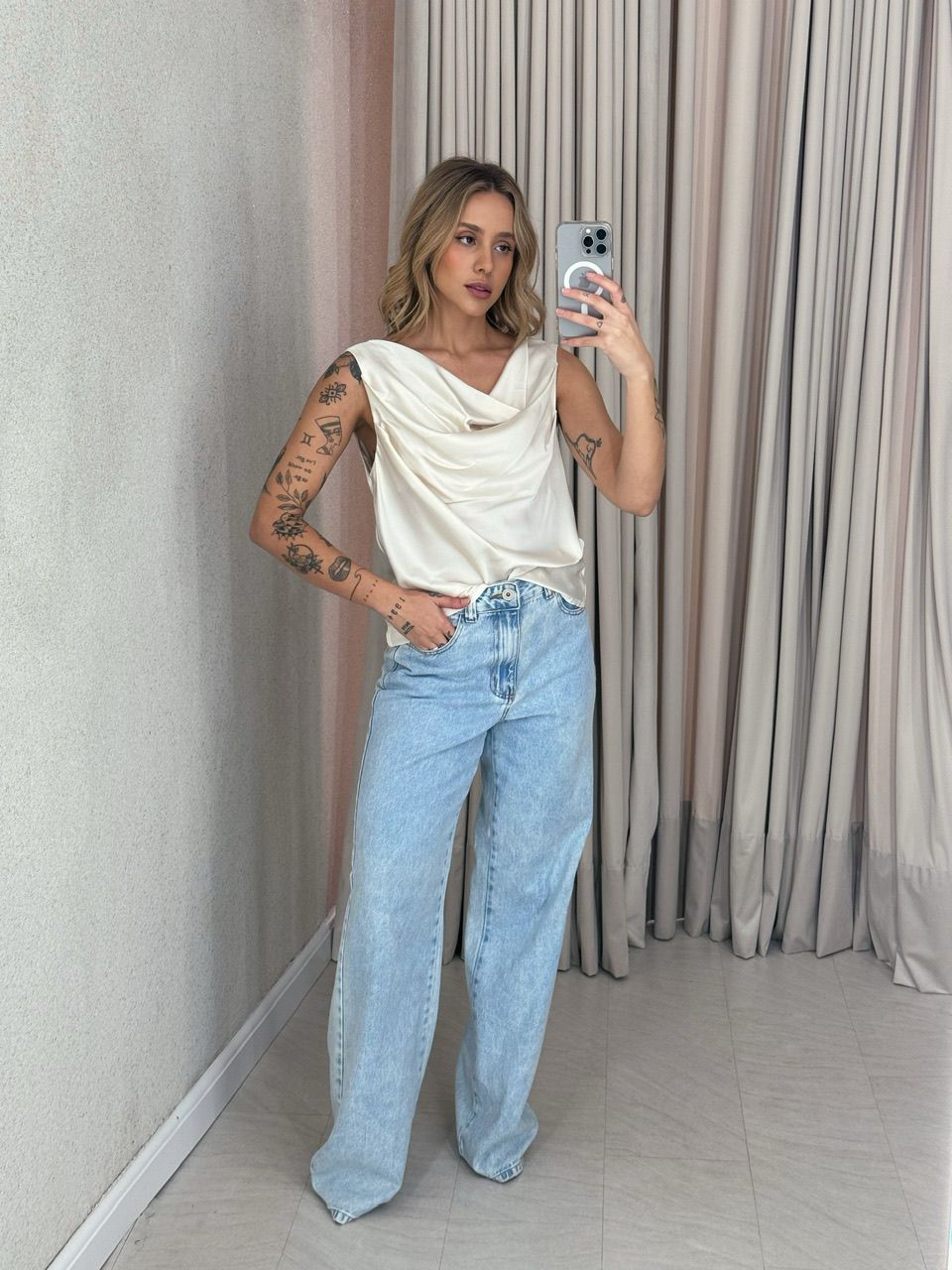 BLUSA VALQUÍRIA ACETINADA MARFIM