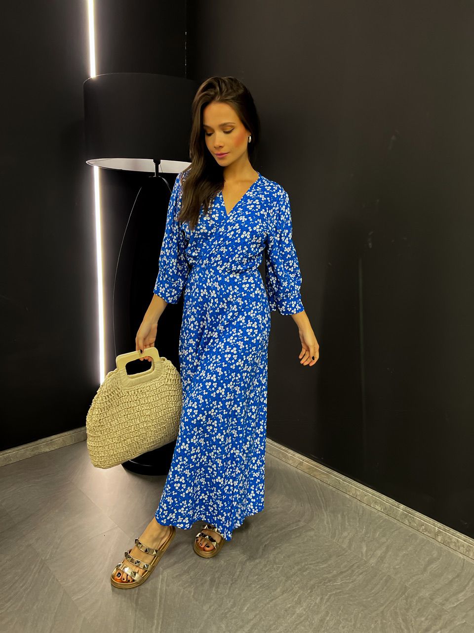 VESTIDO FLOR PETÚNIA ENVELOPE AZUL