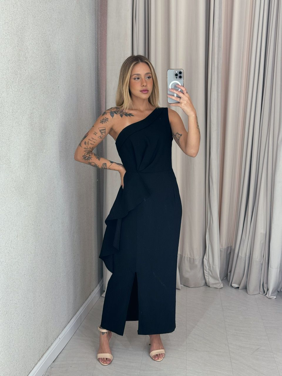 VESTIDO SILVANA NULA MANGA PRETO - 0059030032 - CAROLLA FERRARO