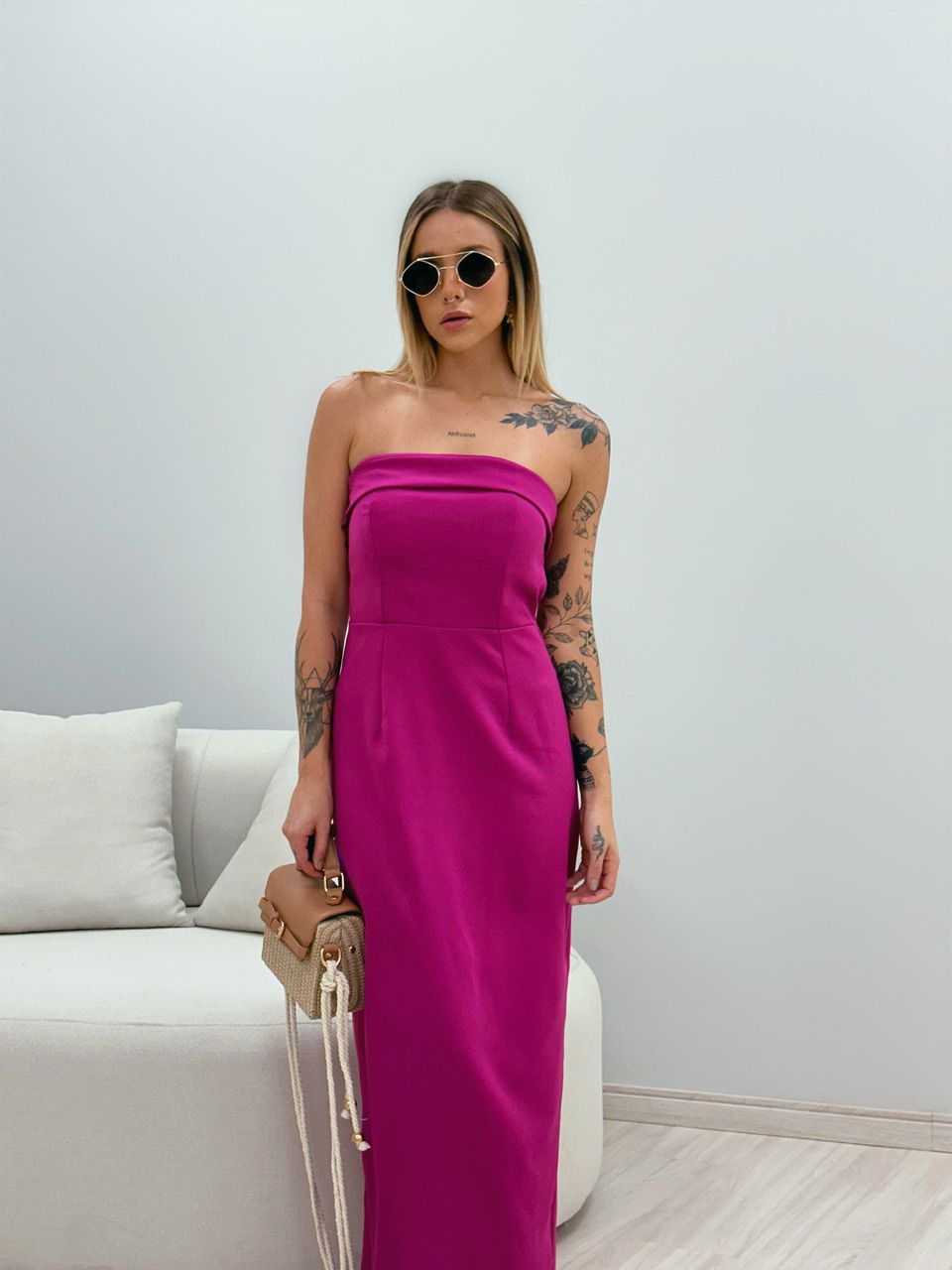 VESTIDO ISABELLY MIDI FUCSIA