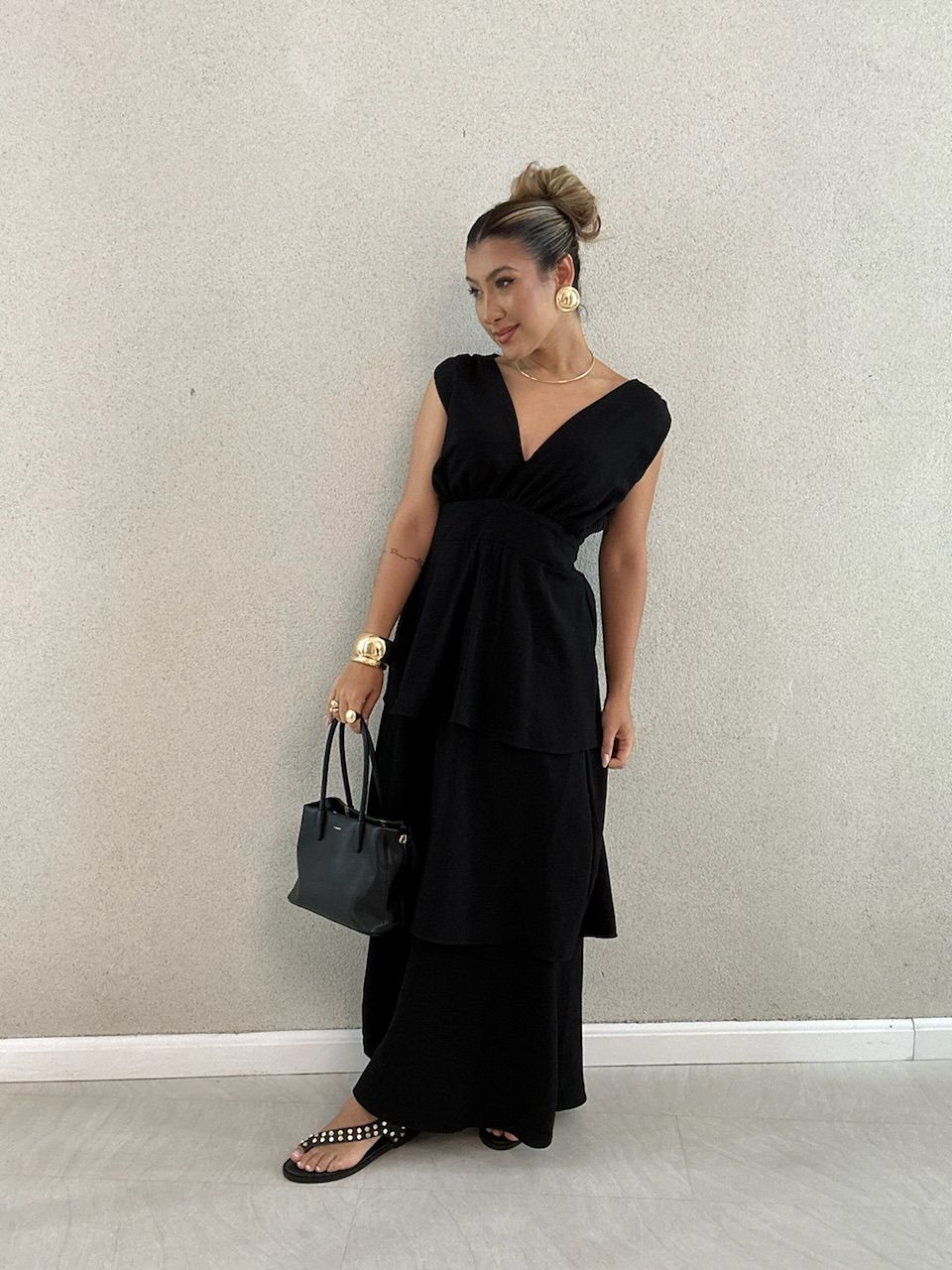 VESTIDO CLARA BABADOS PRETO