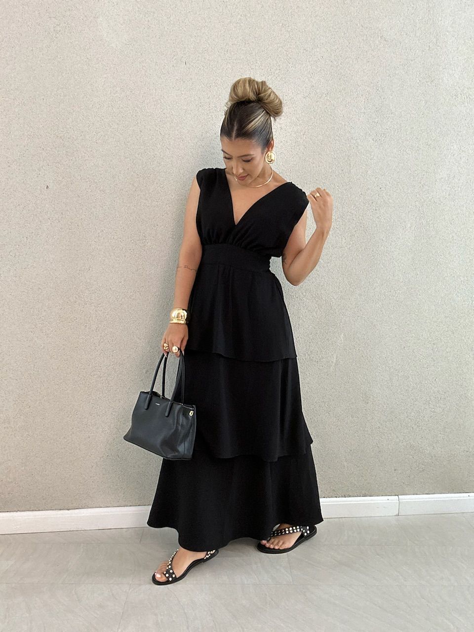 VESTIDO CLARA BABADOS PRETO