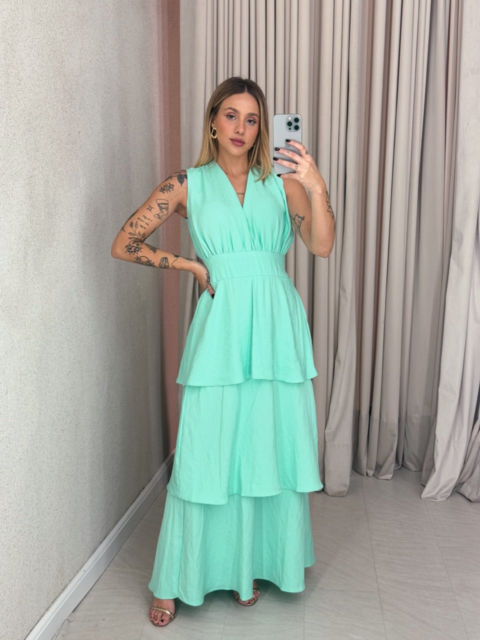 VESTIDO CLARA BABADOS VERDE ÁGUA