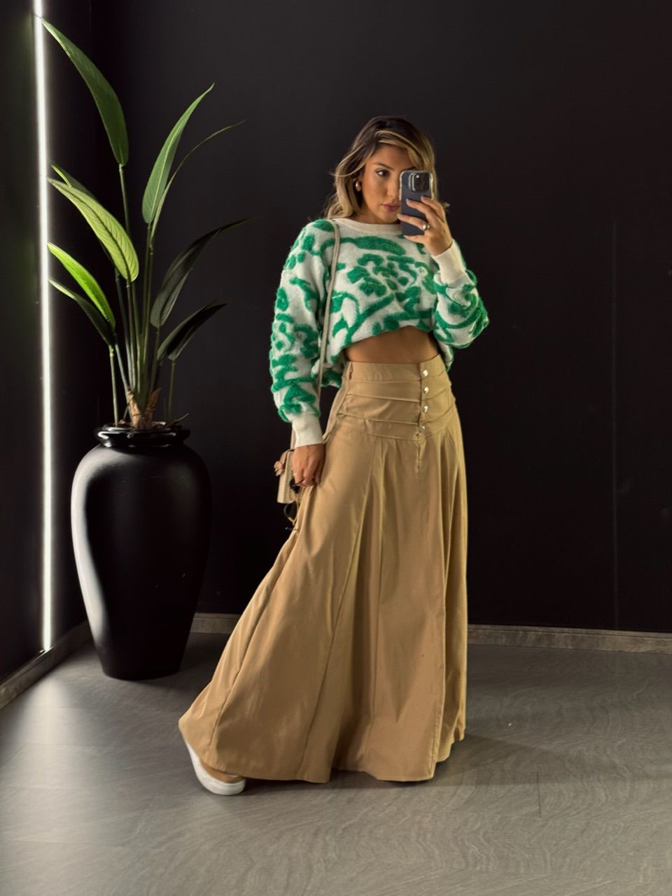 SAIA JOSI LONGA ALFAIATARIA NUDE