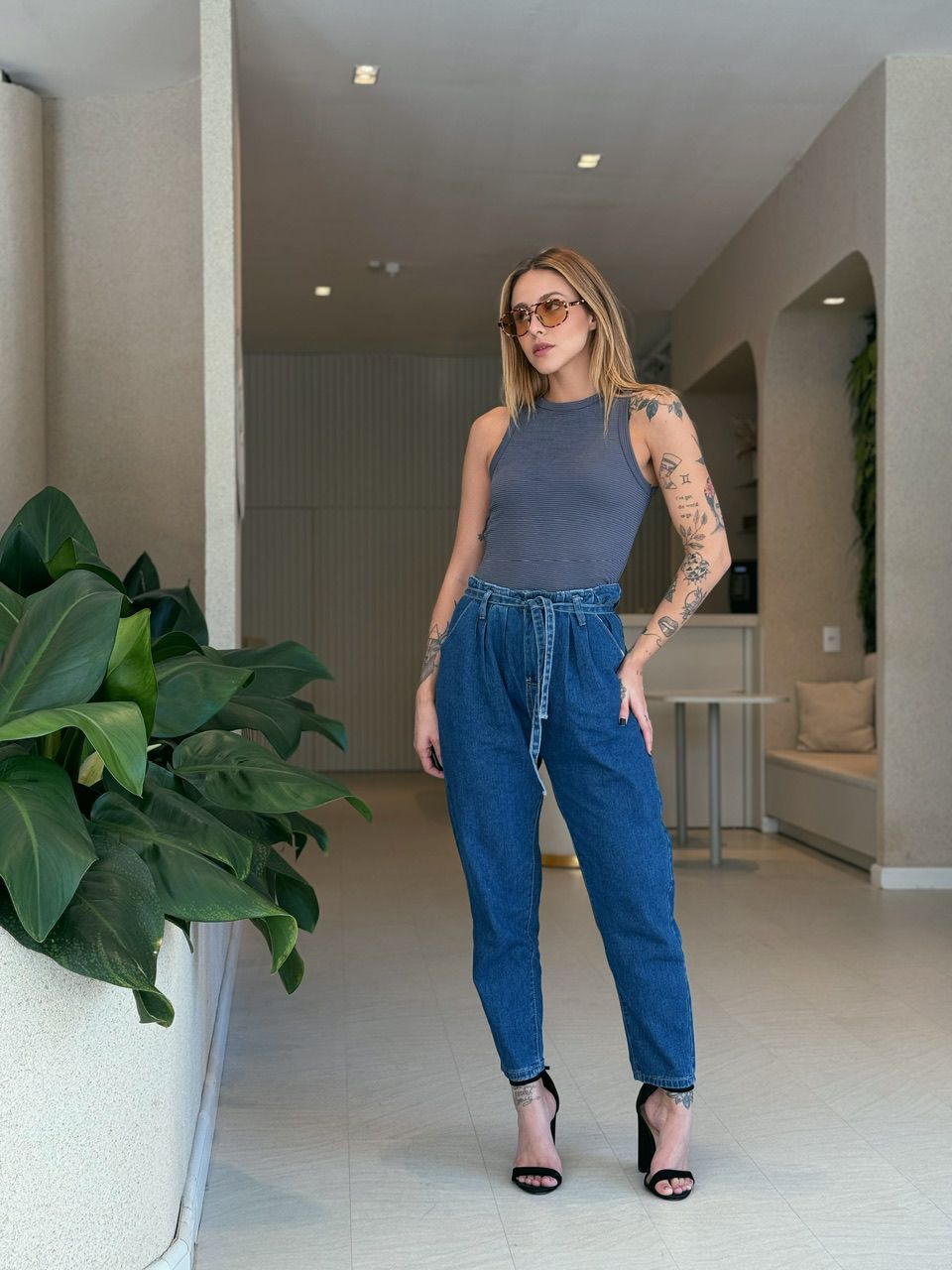CALÇA ANTONELA JEANS ESCURA