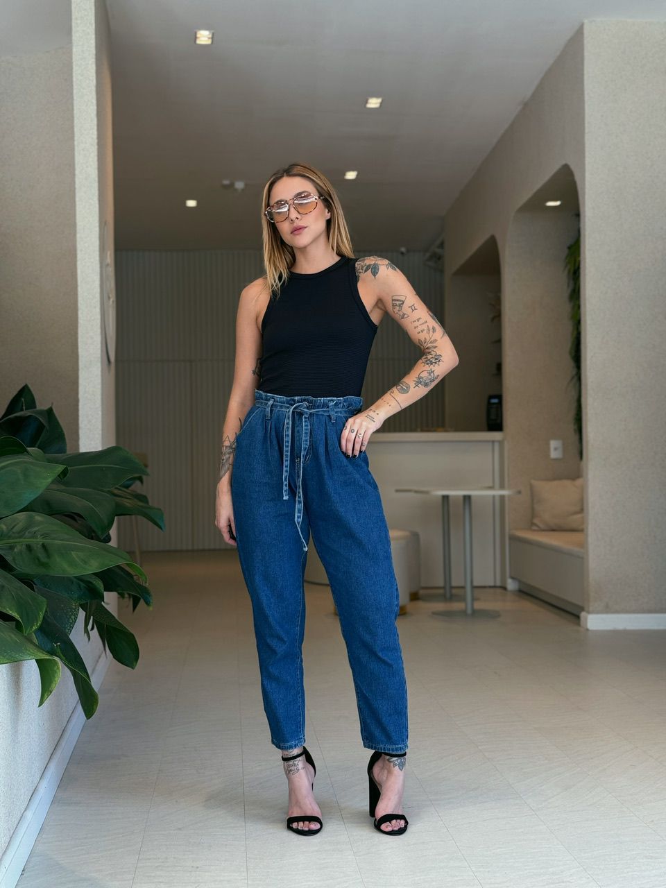 CALÇA ANTONELA JEANS ESCURA