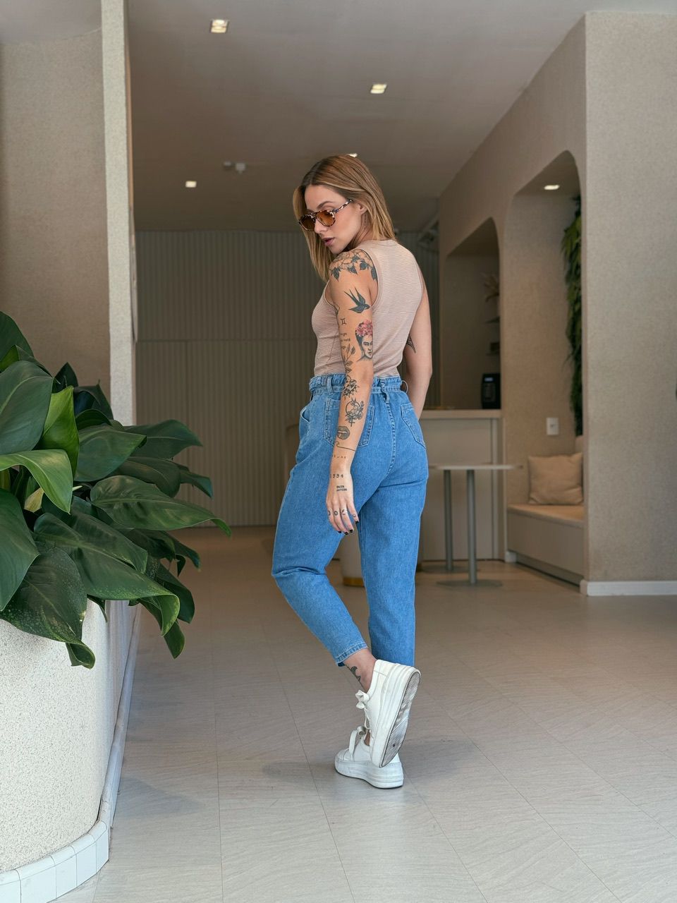 REGATA CAMILA CANELADA NUDE