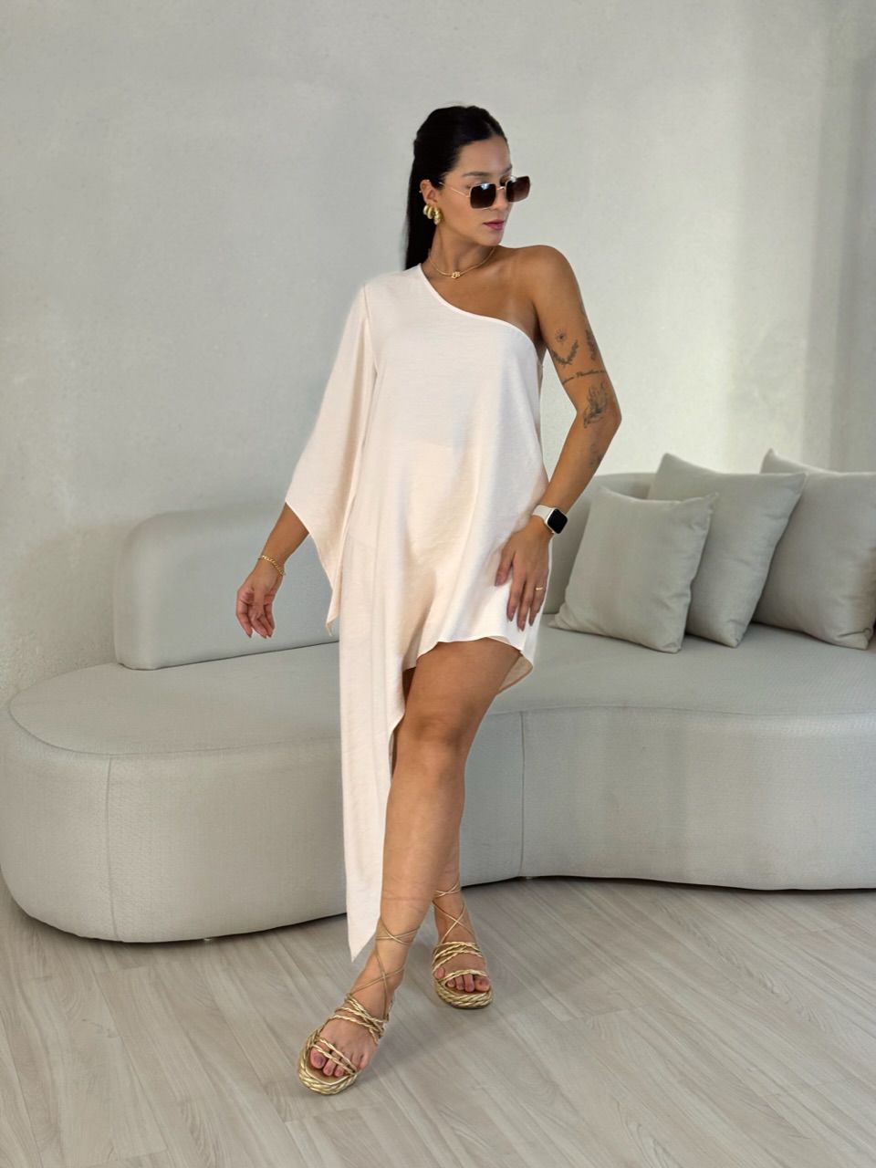 CONJUNTO CATARINA ASSIMÉTRICO AREIA - 0054770110 - CAROLLA FERRARO