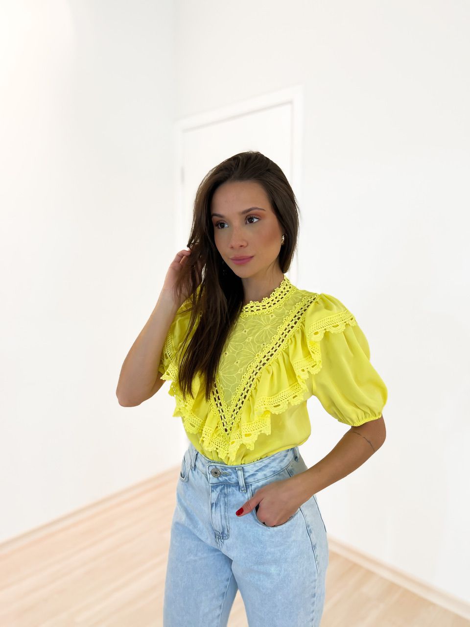 BLUSA VÂNIA ELÁSTICO AMARELA