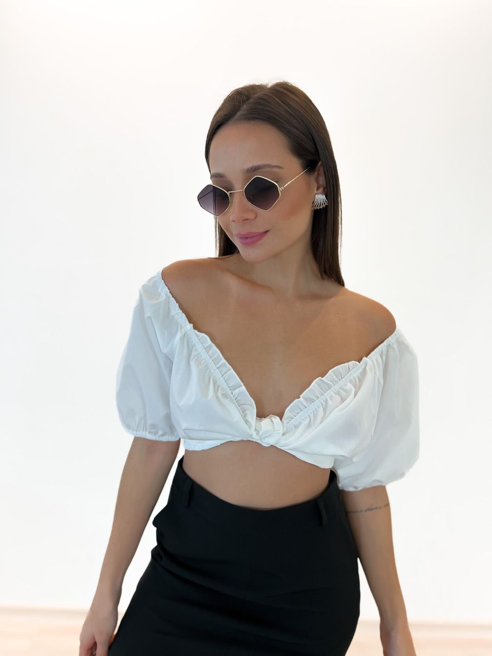 CROPPED FRENTE AMARRAÇÃO OFF - 0043630048 - CAROLLA FERRARO