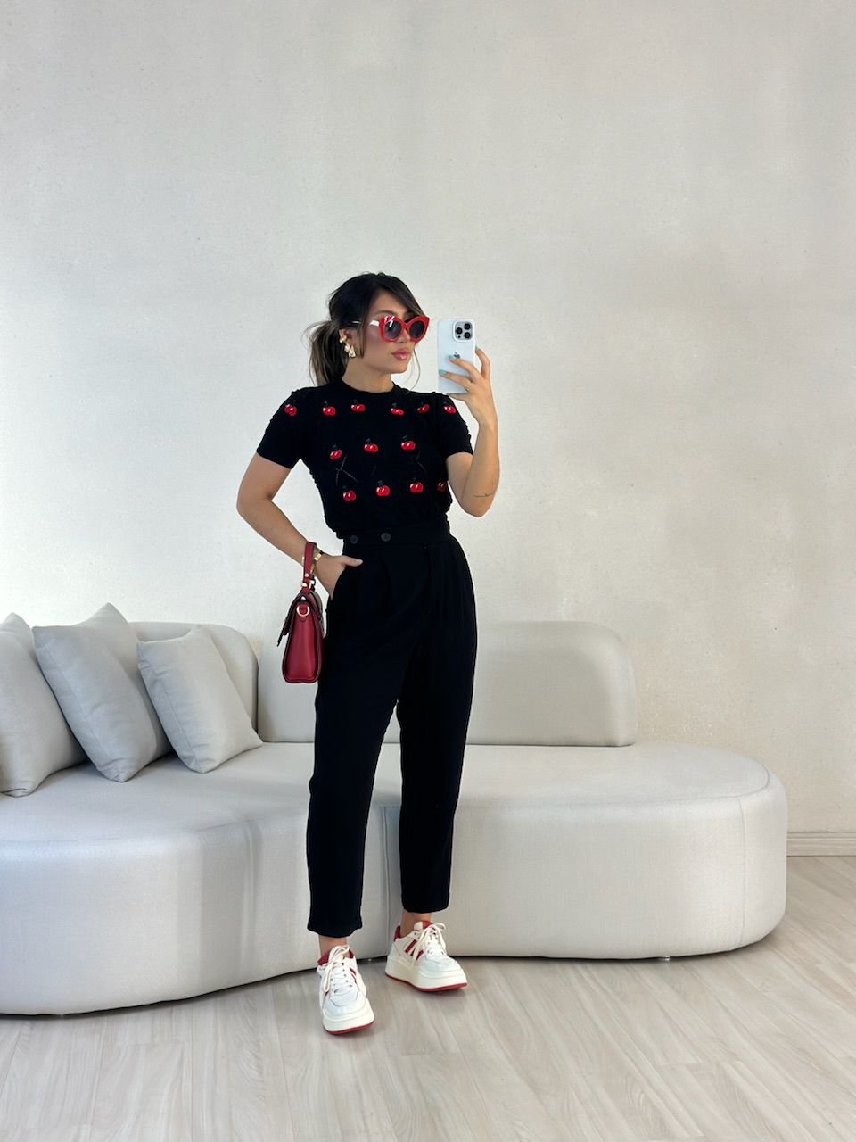 BLUSA CEREJA TRICOT PRETA