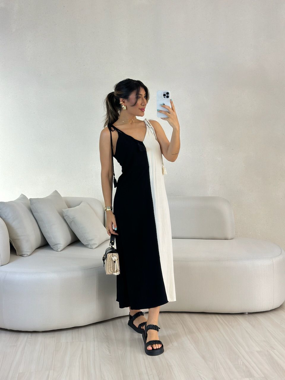 VESTIDO ALÇA BICOLOR PRETO - 0055940032 - CAROLLA FERRARO