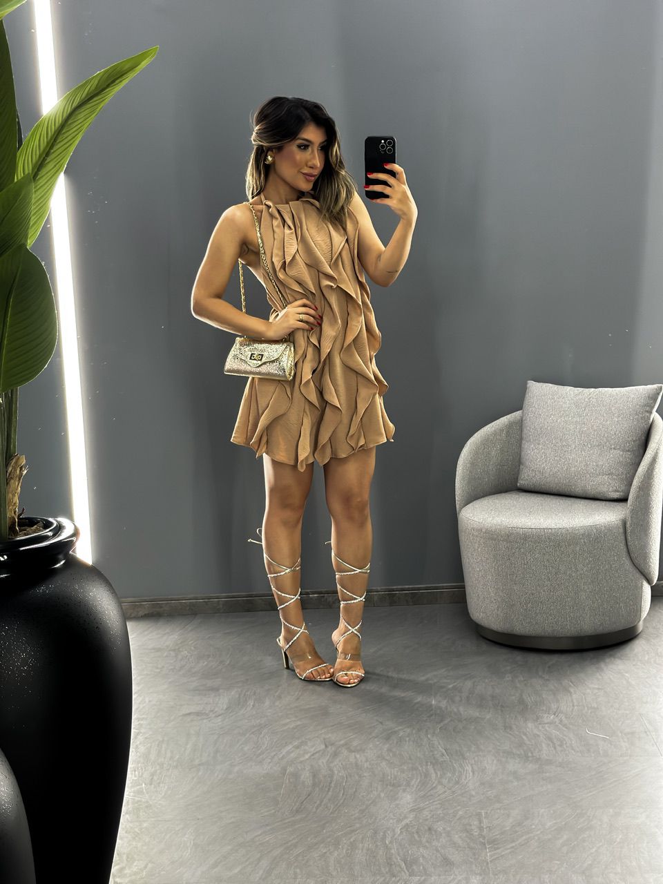 VESTIDO STELLA BABADO VERTICAL CAPUCCINO 