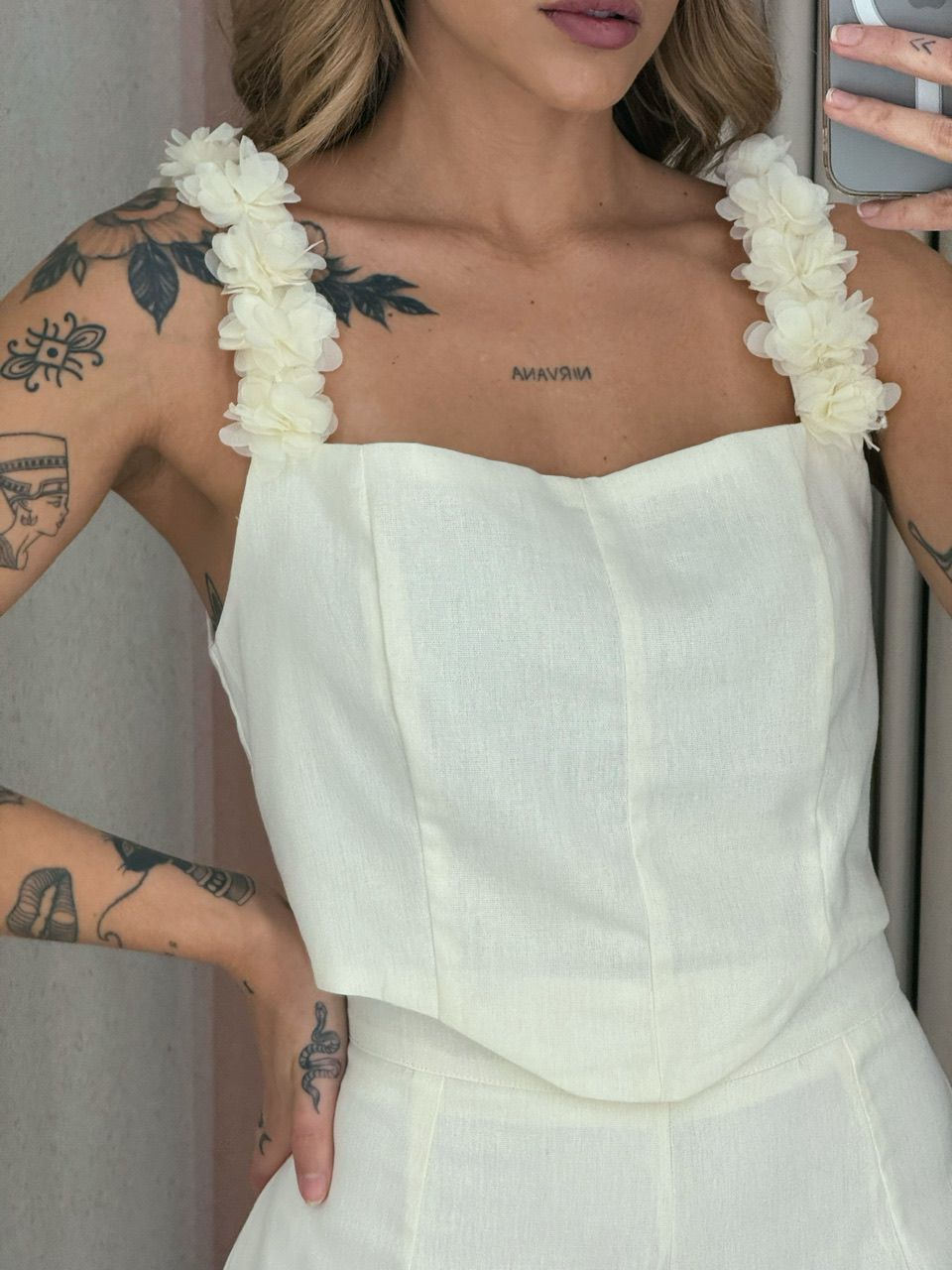 CONJUNTO BABI SHORT FLORES BARRA Marfim