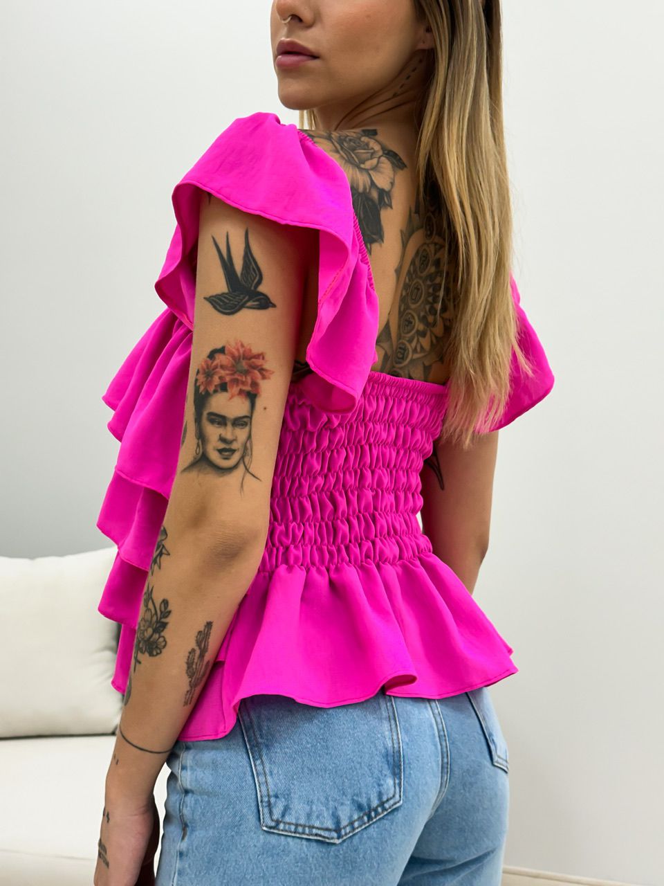 BLUSA BABADO LASTEX ROSA CHICLETE