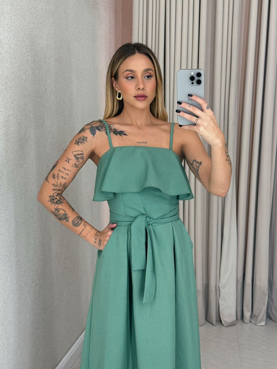VESTIDO THAIS ALÇA FAIXA MILITAR