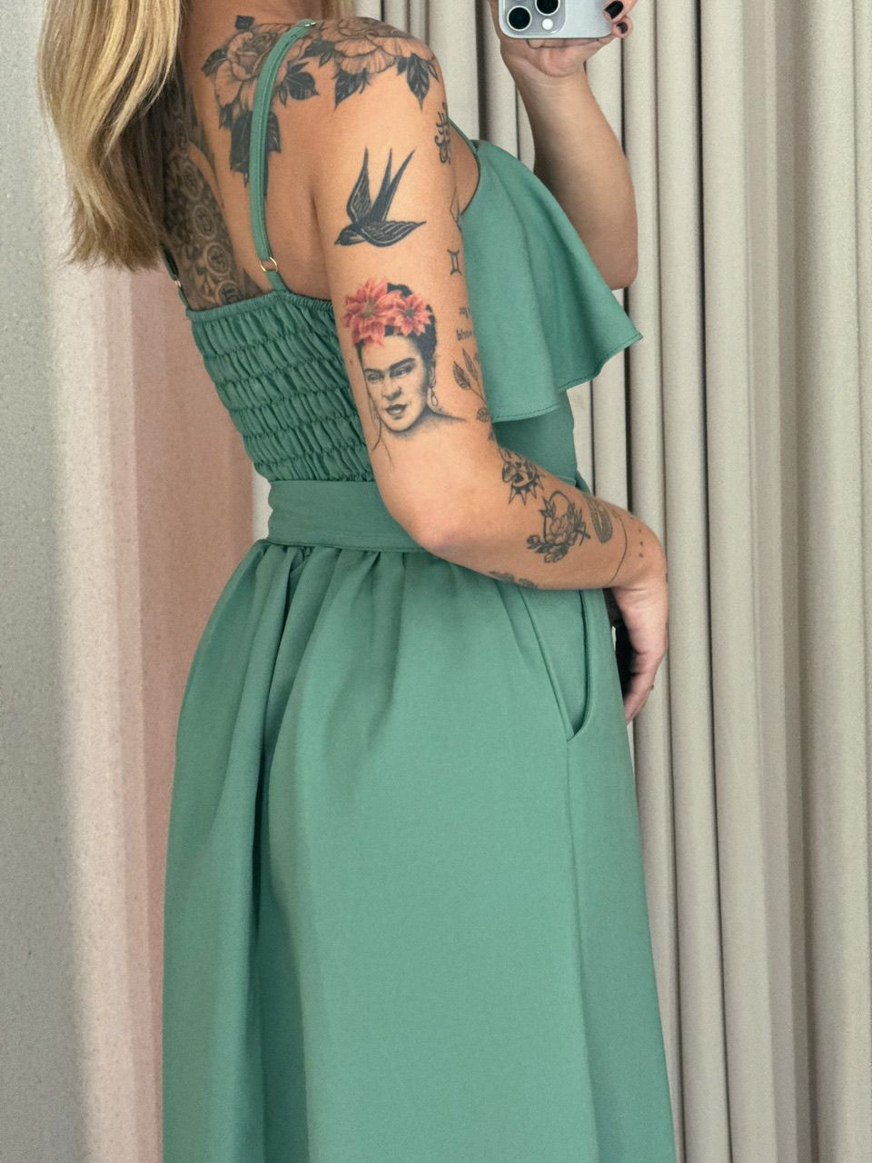 VESTIDO THAIS ALÇA FAIXA MILITAR