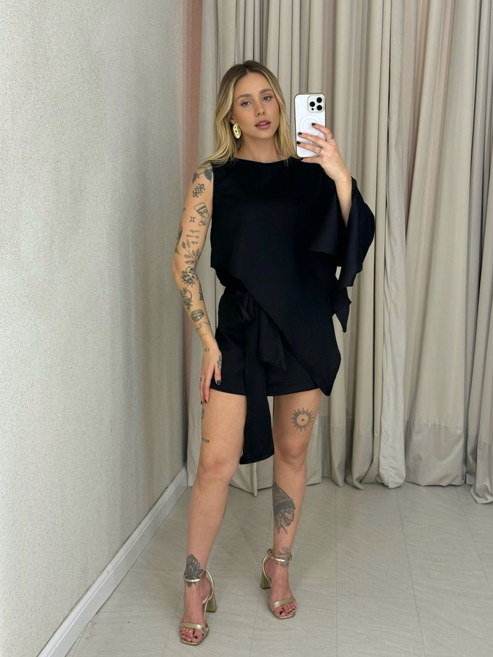 CONJUNTO MICHELE BLUSA ASSIMÉTRICA PRETO