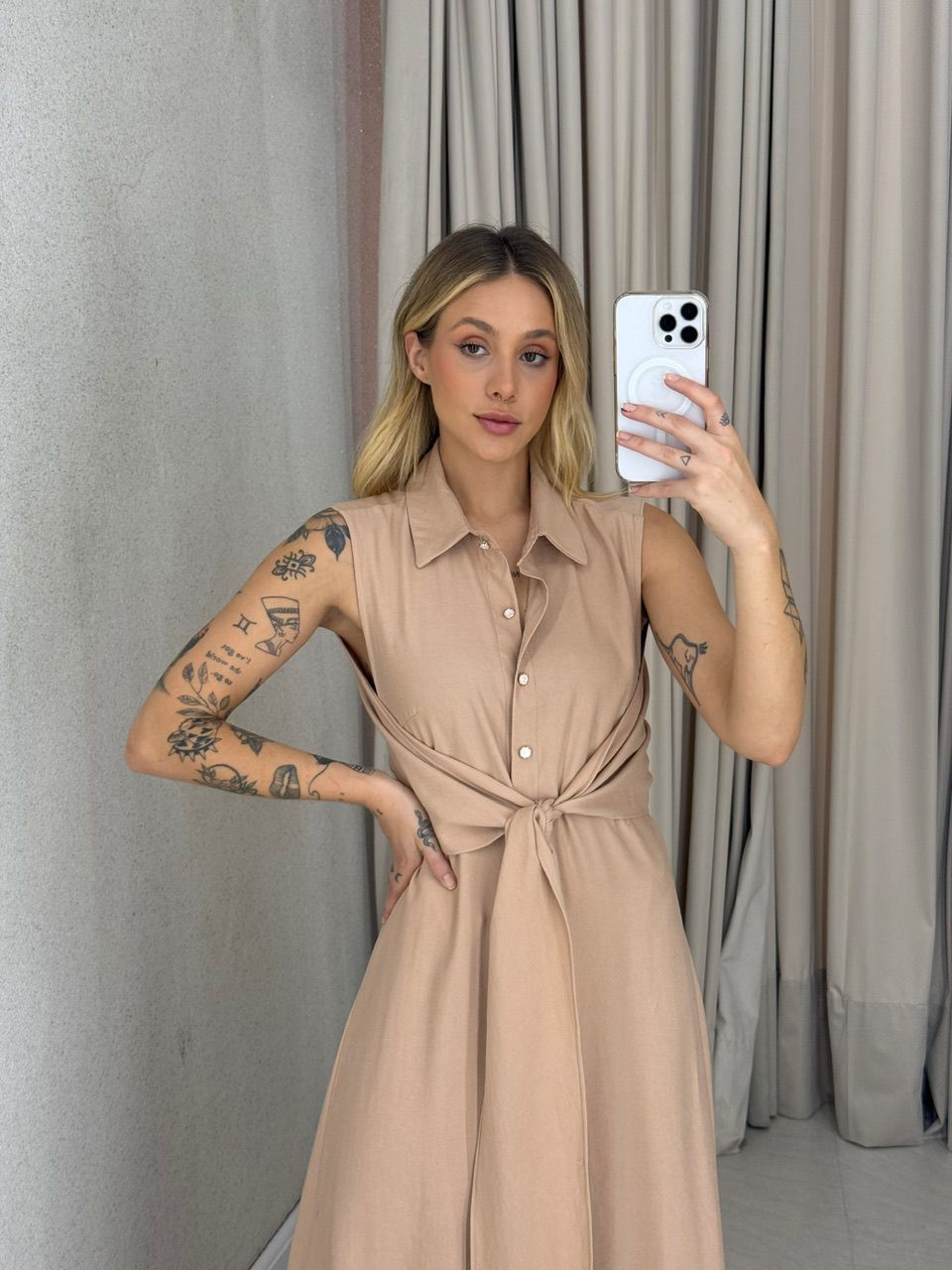 VESTIDO MORGAN BOTÕES NUDE