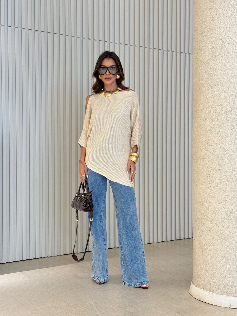 BLUSA AYLA TRICOT ASSIMÉTRICA AREIA