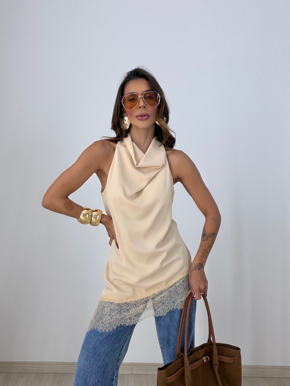BLUSA MARIA CLARA ASSIMÉTRICA AREIA - 0077840110 - CAROLLA FERRARO